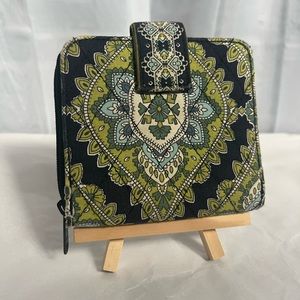Pre-loved Vera Bradley bifold wallet - Cambridge pattern (retired)